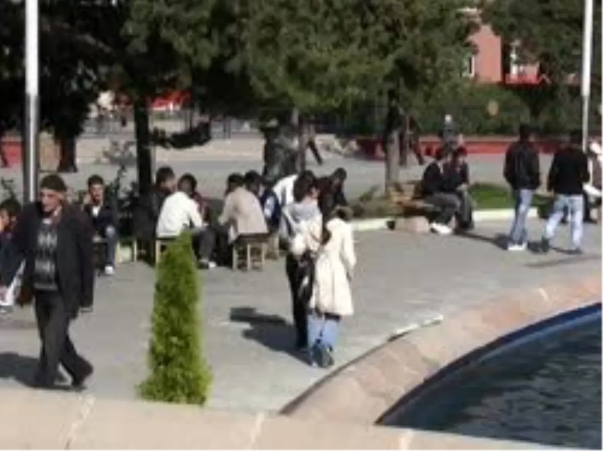 Atatürk\'ün Dayısı Reklam Teklifi Bekliyor