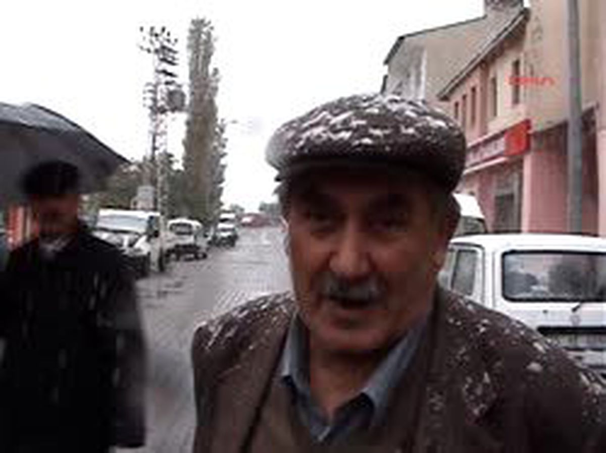 Kar ve Tipi Yolları Kapattı
