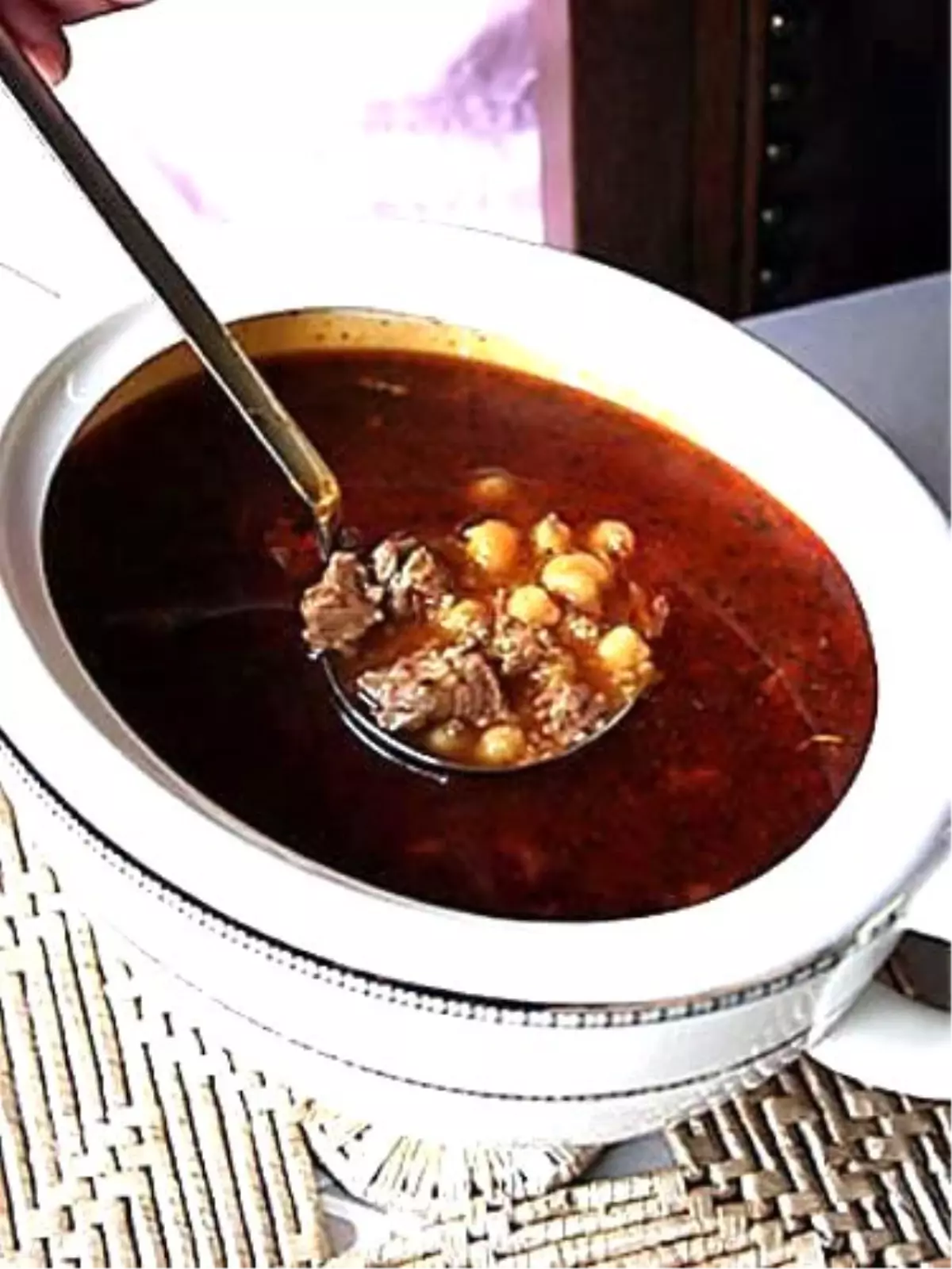 Günün Çorbası: Nohutlu Bulgur Çorbası