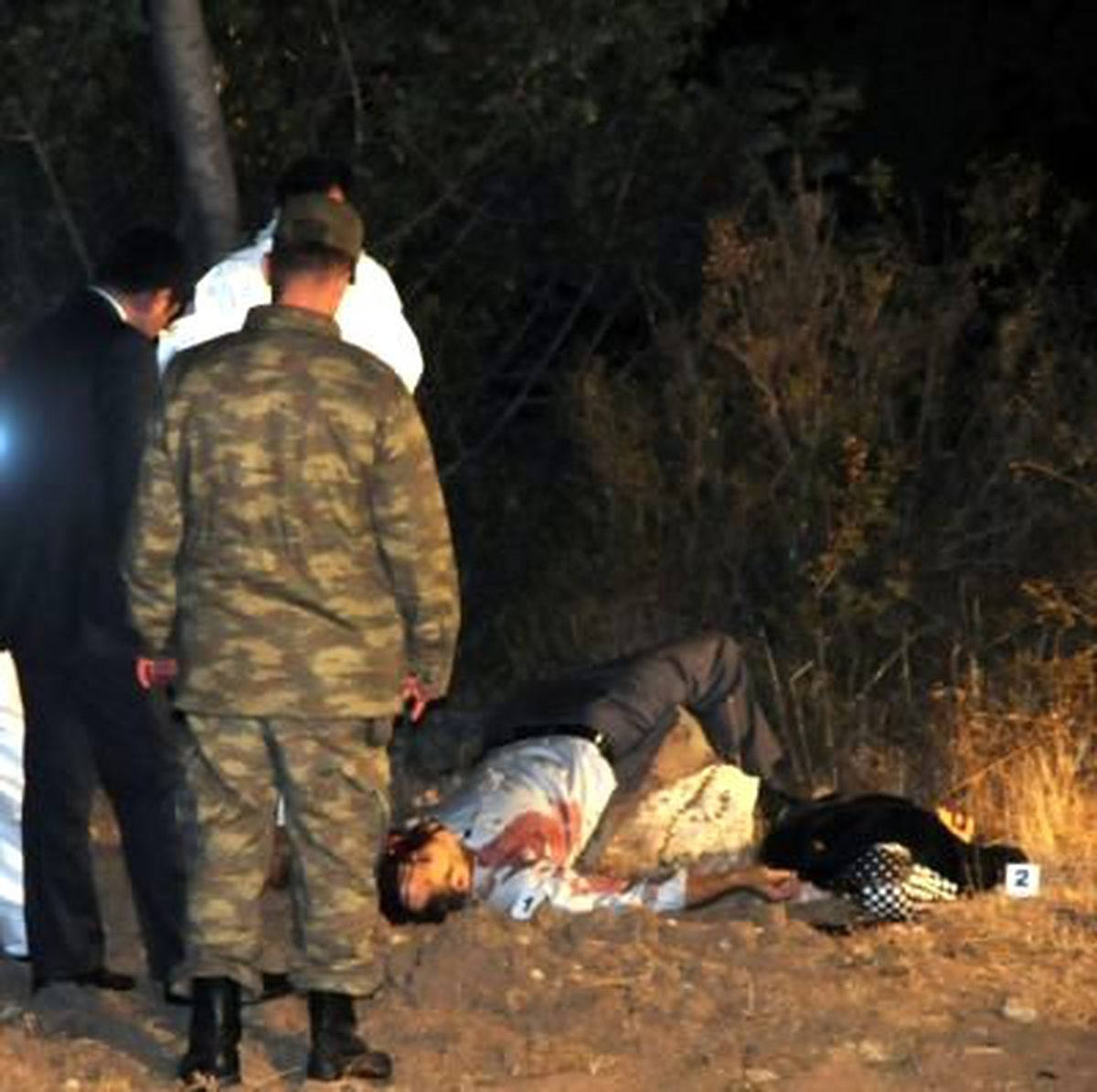 Nikahsız Eşini Öldürüp İntihar Etti