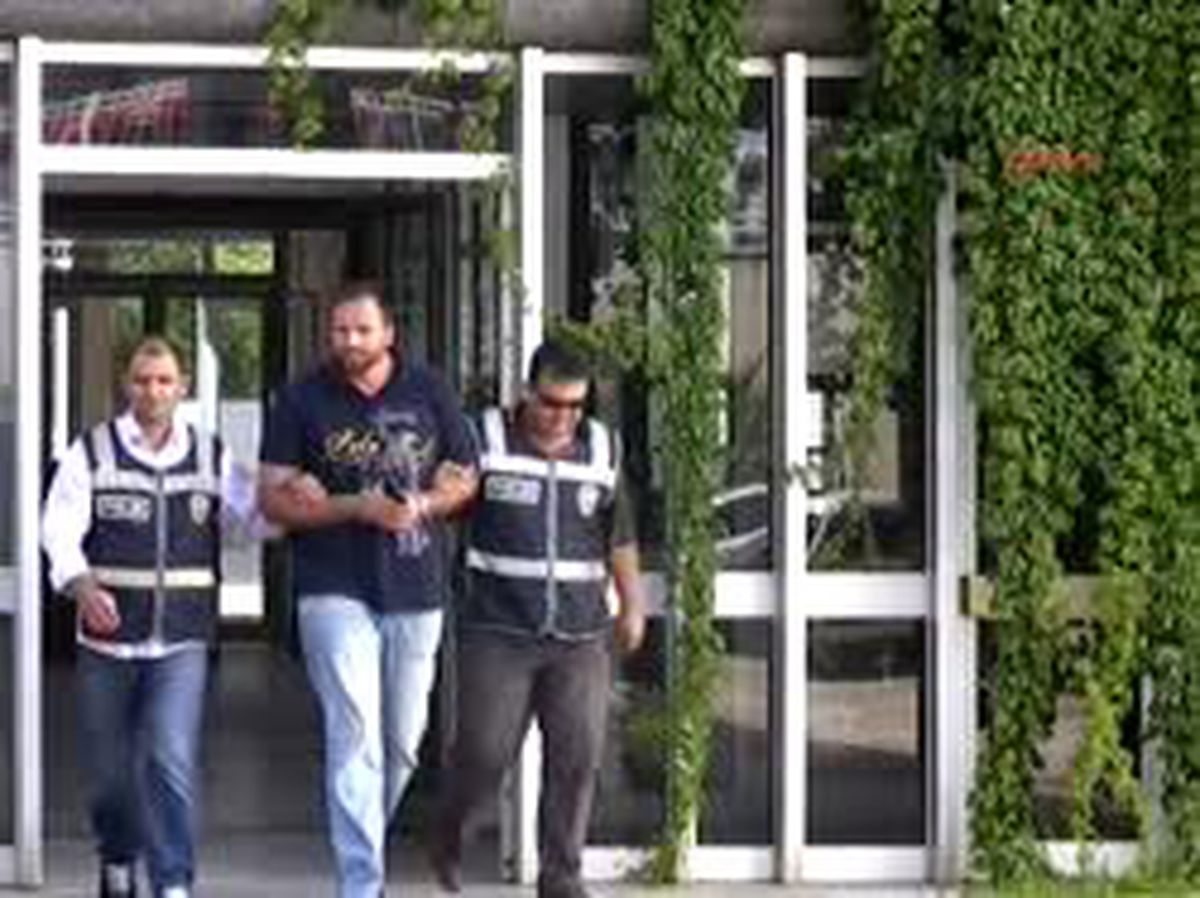 İsviçre\'de Kuyumcu Soydu, Antalya\'da Lüks Otele Tatile Geldi