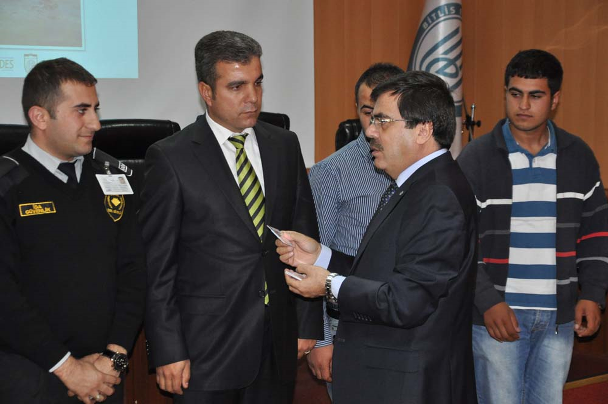 Su Sporları Kursunu Bitirenler Sertifikalarını Aldı