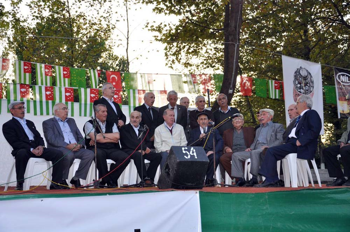 Abhazlar Şenlikte Buluştu