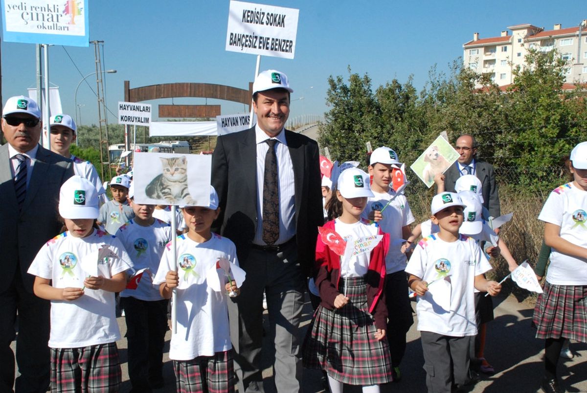 Gelecek İçin Hayvanları Sevin