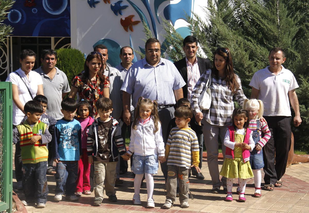 Hayvan Sevgisi Çocukluktan Başlar