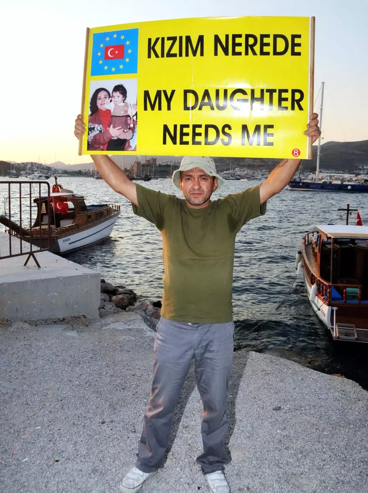 Kızı İçin Zincirli Eylem Yaptı