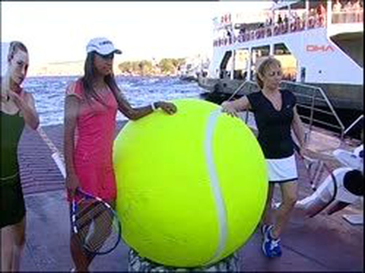 Arabalı Vapurda Tenis Maçı