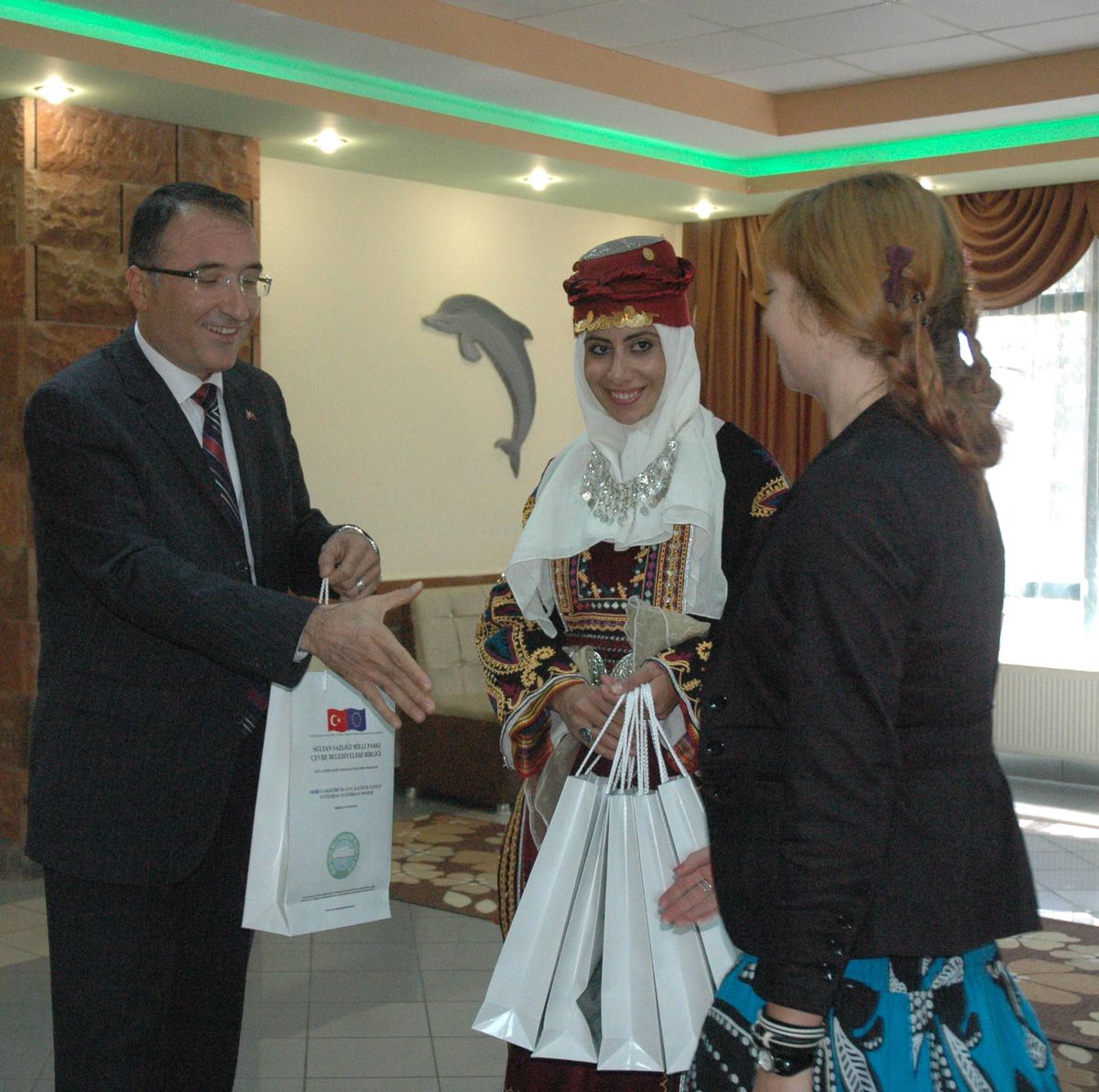 Avrupalı Moda Öğrencileri Osmanlı Göyneklerini Öğreniyor
