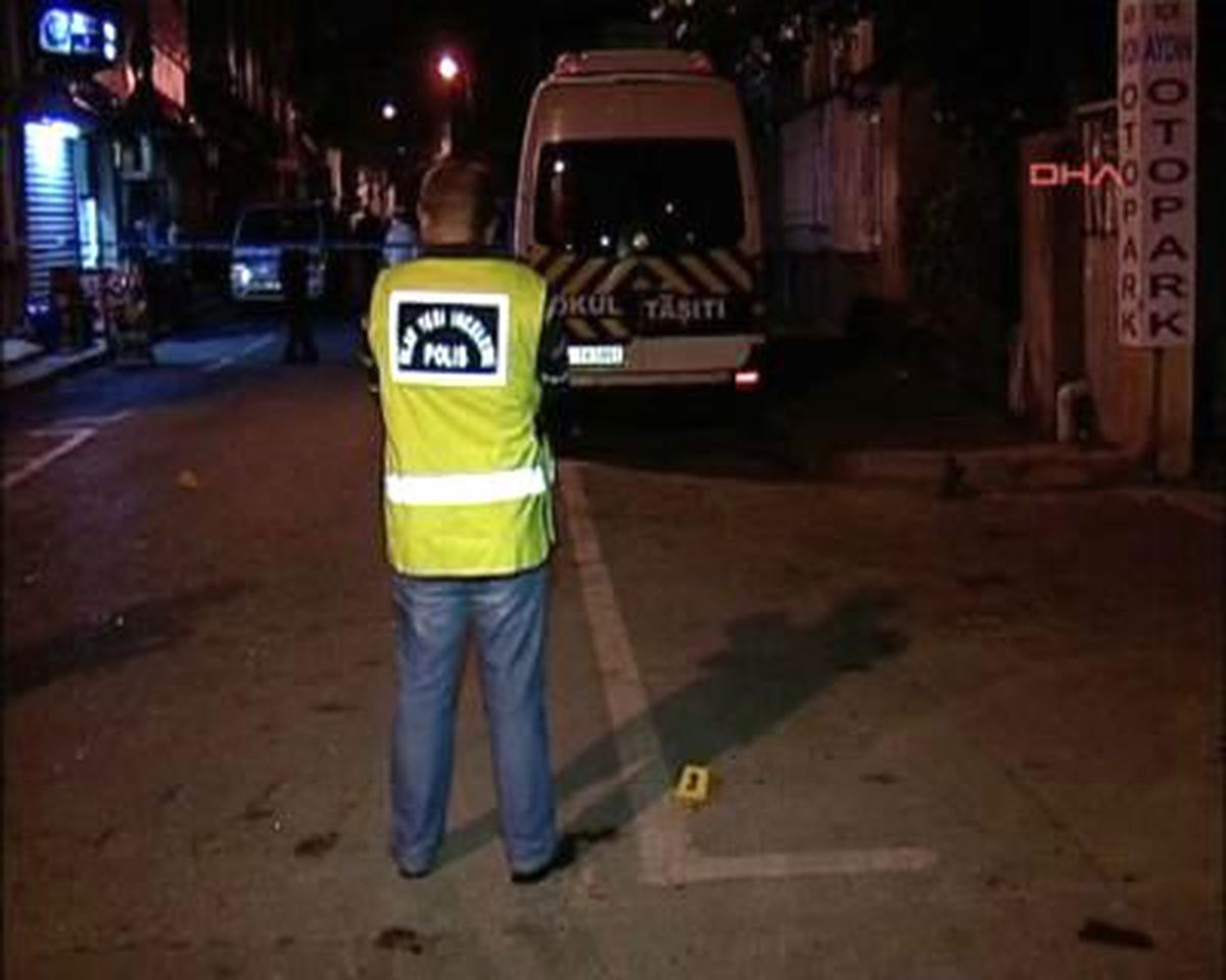 Cadde Ortasında Silahlı Kavga: 4 Yaralı