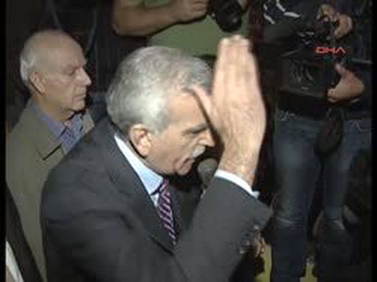Diyarbakır 2 Ahmet Türk'ten Başkaldırı Çağrısı