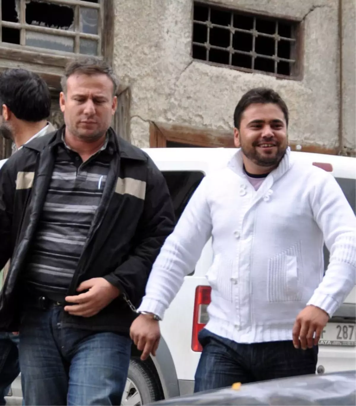 Husumetlisini Takip Edip, Pompalı Tüfekle Ateş Açtı