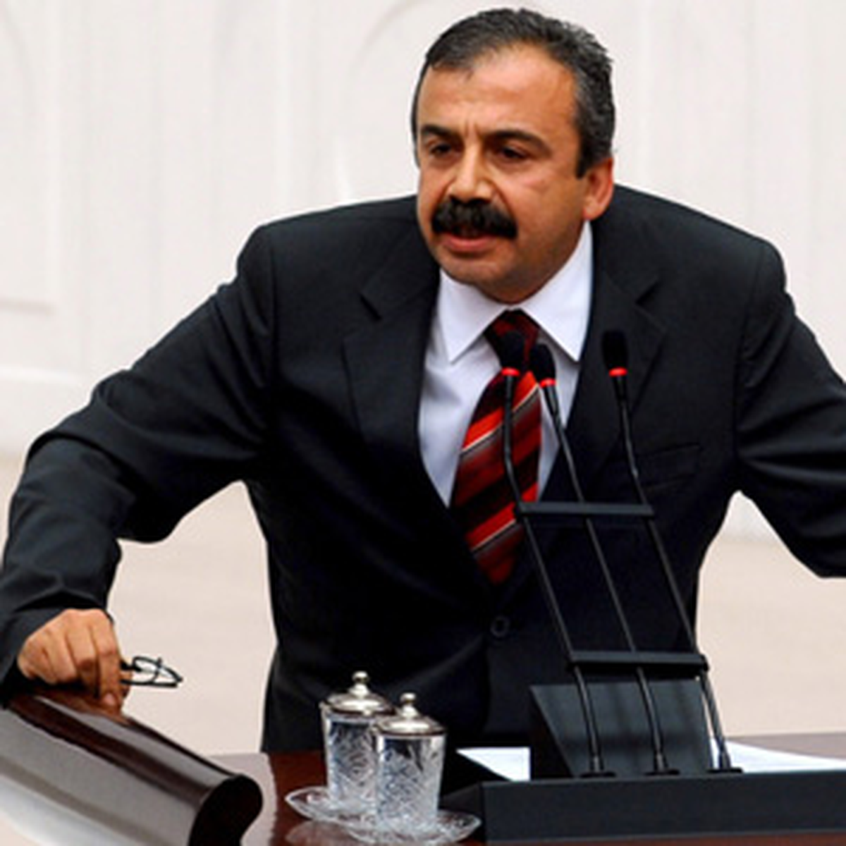 TBMM'deki İlk Konuşması Olay Oldu