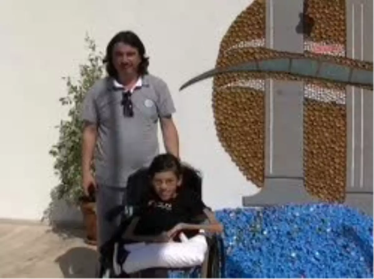 Turistler Su İçti, İrem\'in Hayali Gerçek Oldu