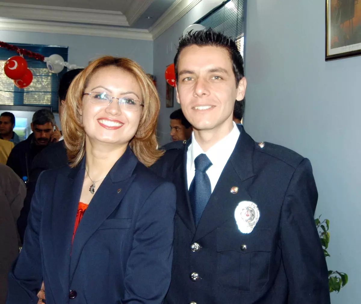 Acılı Polis Annesi: Oğlumun Mezarını Açın