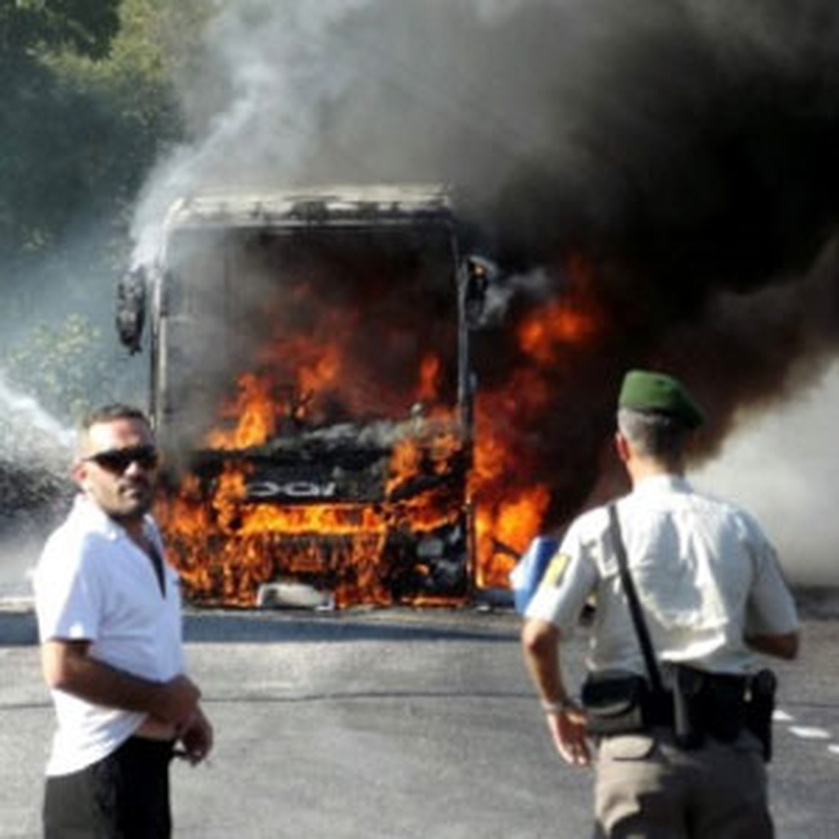 Antalya'da Yolcu Otobüsü Yandı