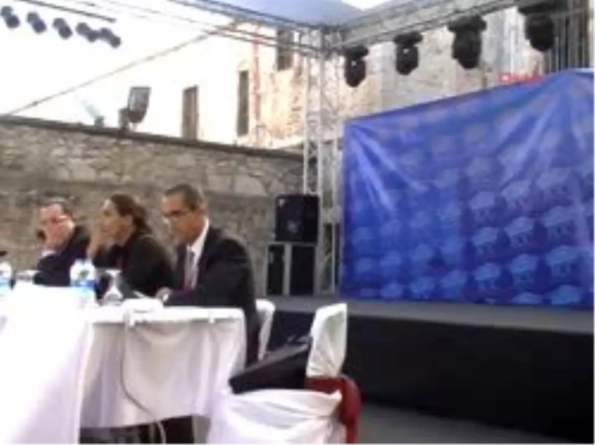 Bakan Şahin: "Birileri Yükselen Türkiye\'yi Ayağından Çekmeye Çalışıyor"