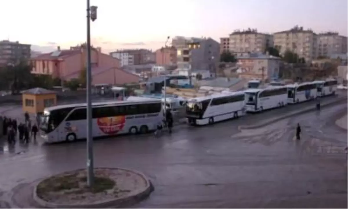 Öcalan İçin Yola Çıkanlara Polis Engeli