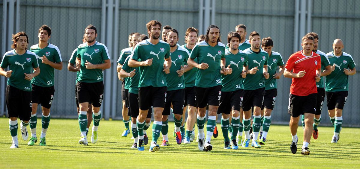 Bursaspor'un Tecrübeli Savunma Oyuncusu İbrahim: Milli Takım'a Seçilebilmek İçin Daha Ne Yapmalıyız