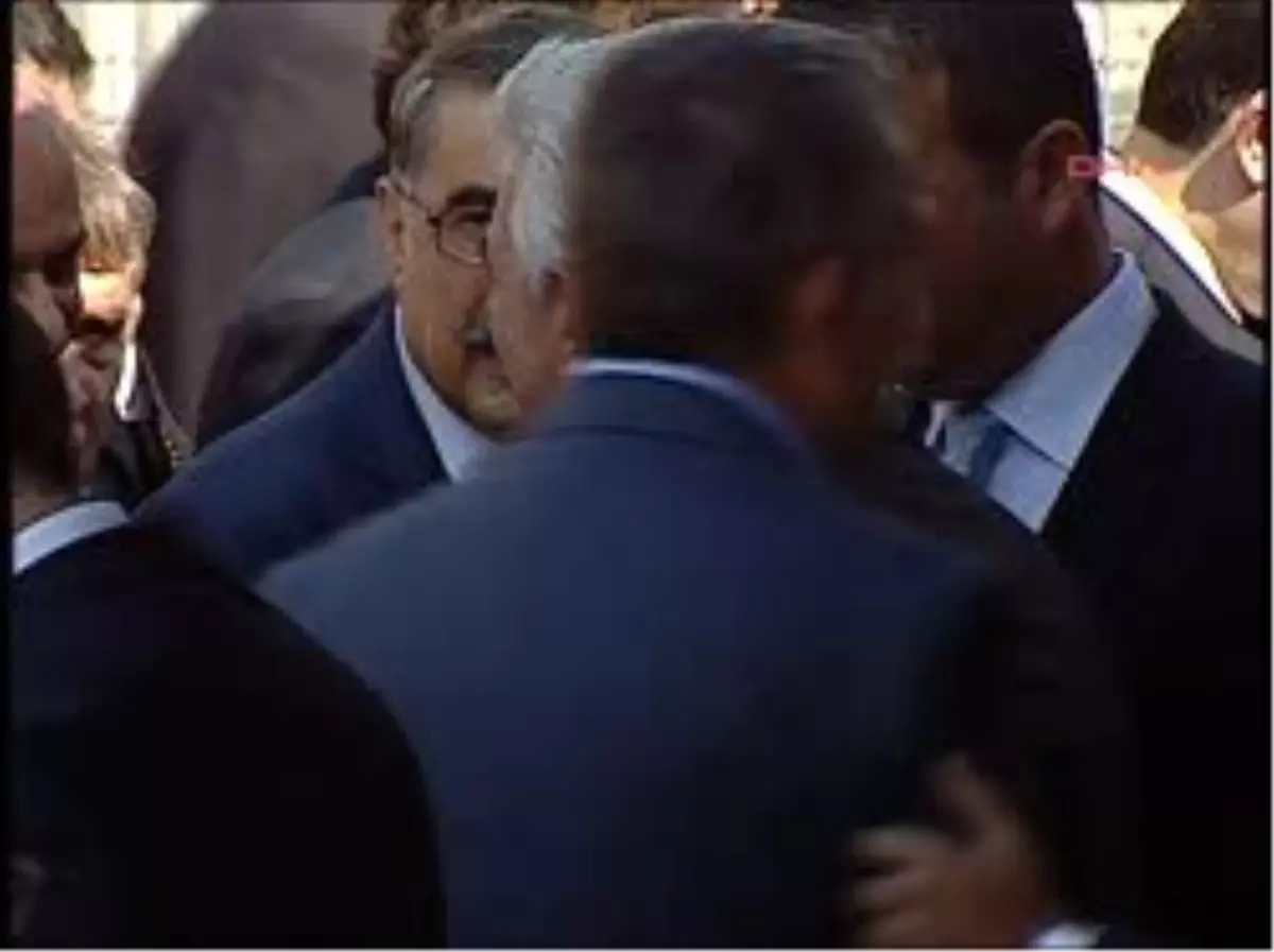 CHP ve MHP Genel Başkan Yardımcıları Cenazede