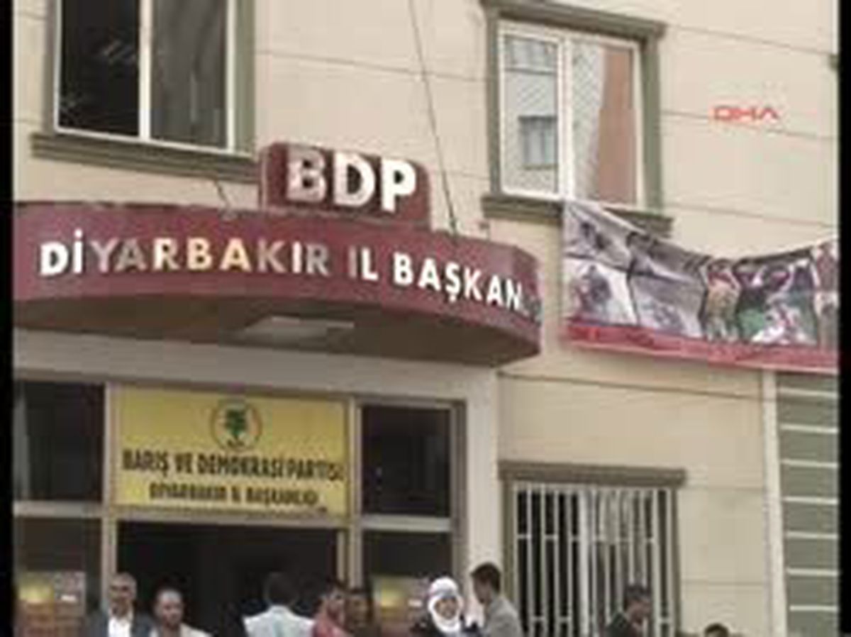 Diyarbakırekyol Kapanınca Polis Müdahale Etti