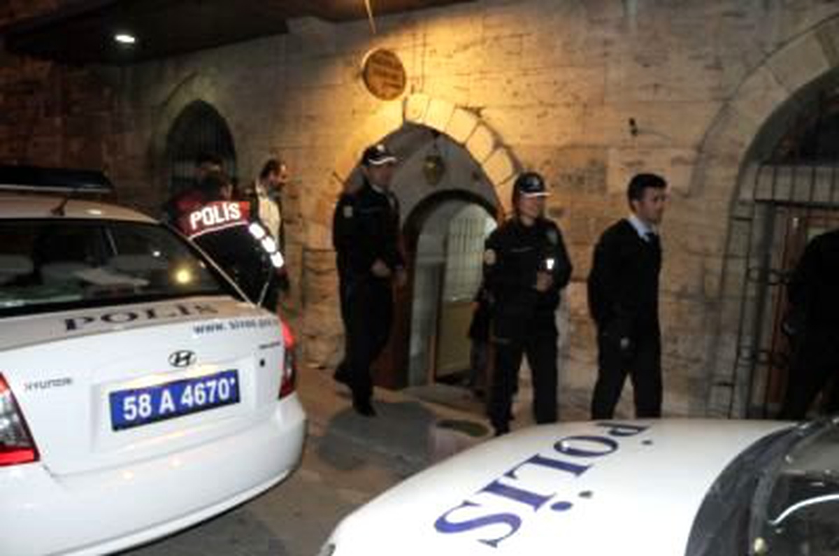 Kadınlar Hamamındaki Kavgaya, Kadın Polis Çağırıldı
