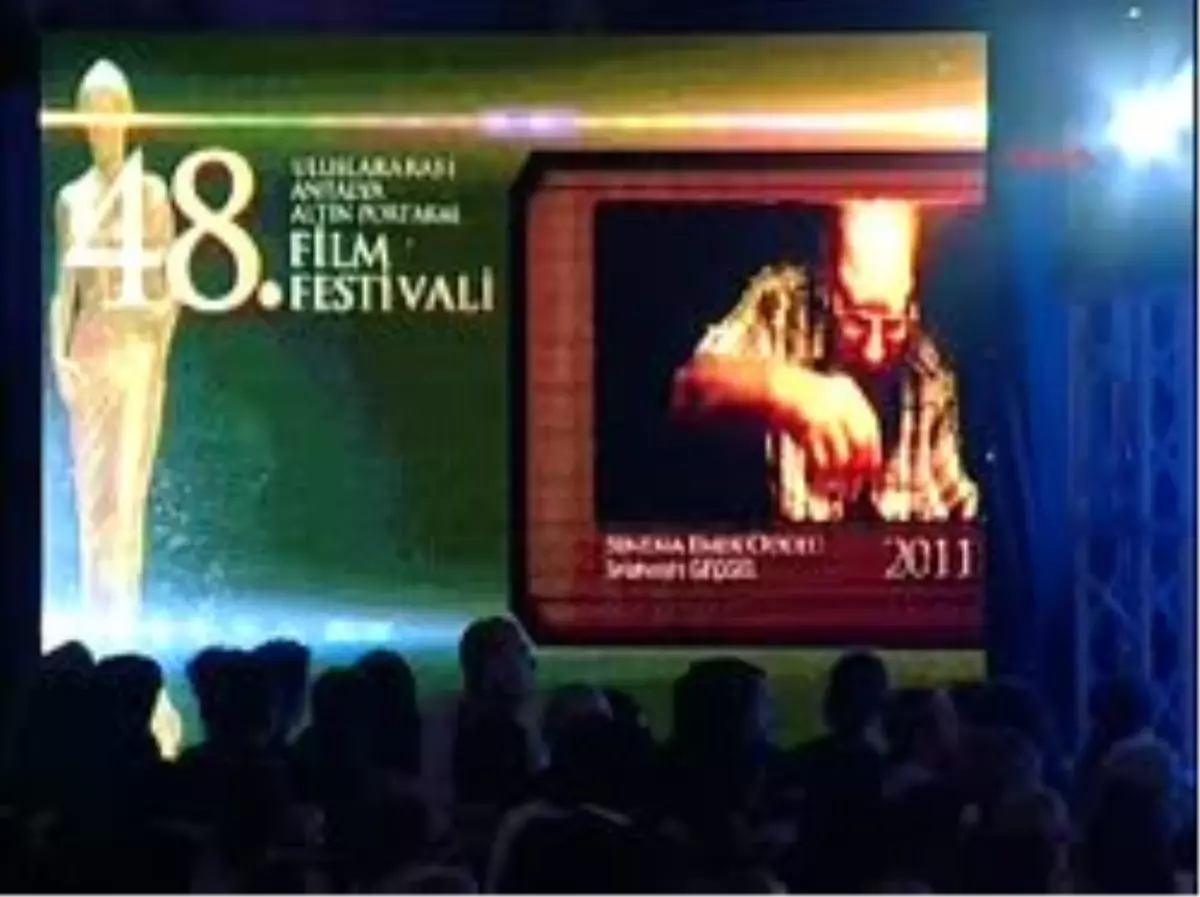 Antalya Ek2 Altın Portakal Onur Ödülleri Verildi "Antalya Altın Portakal Film Festivali Kokteyl ile Başladı" Haberine Ek
