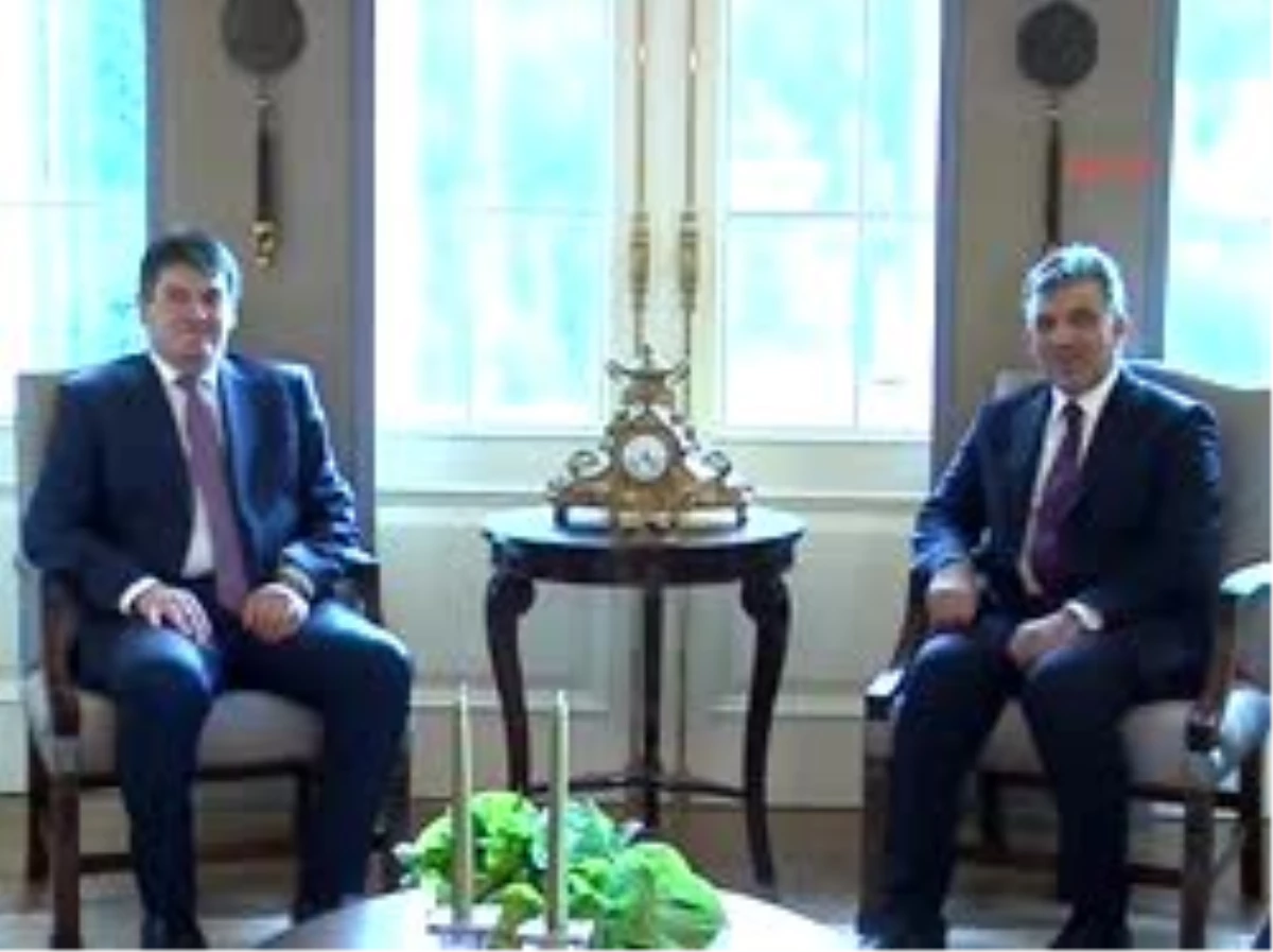 Cumhurbaşkanı Abdullah Gül ve Arnavutluk Cumhurbaşkanı Bamir Topi Heyetlerarası Toplantıya Katıldı