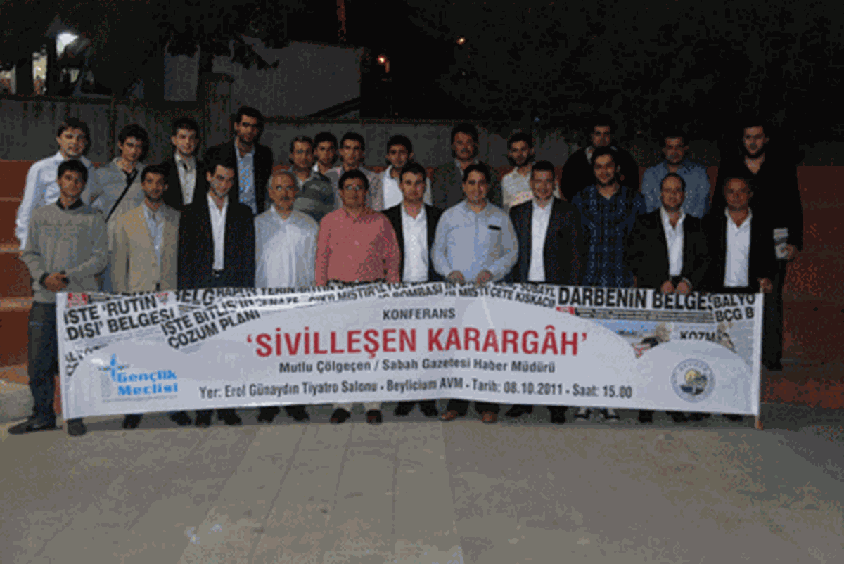Duayen Gençlerle Buluştu