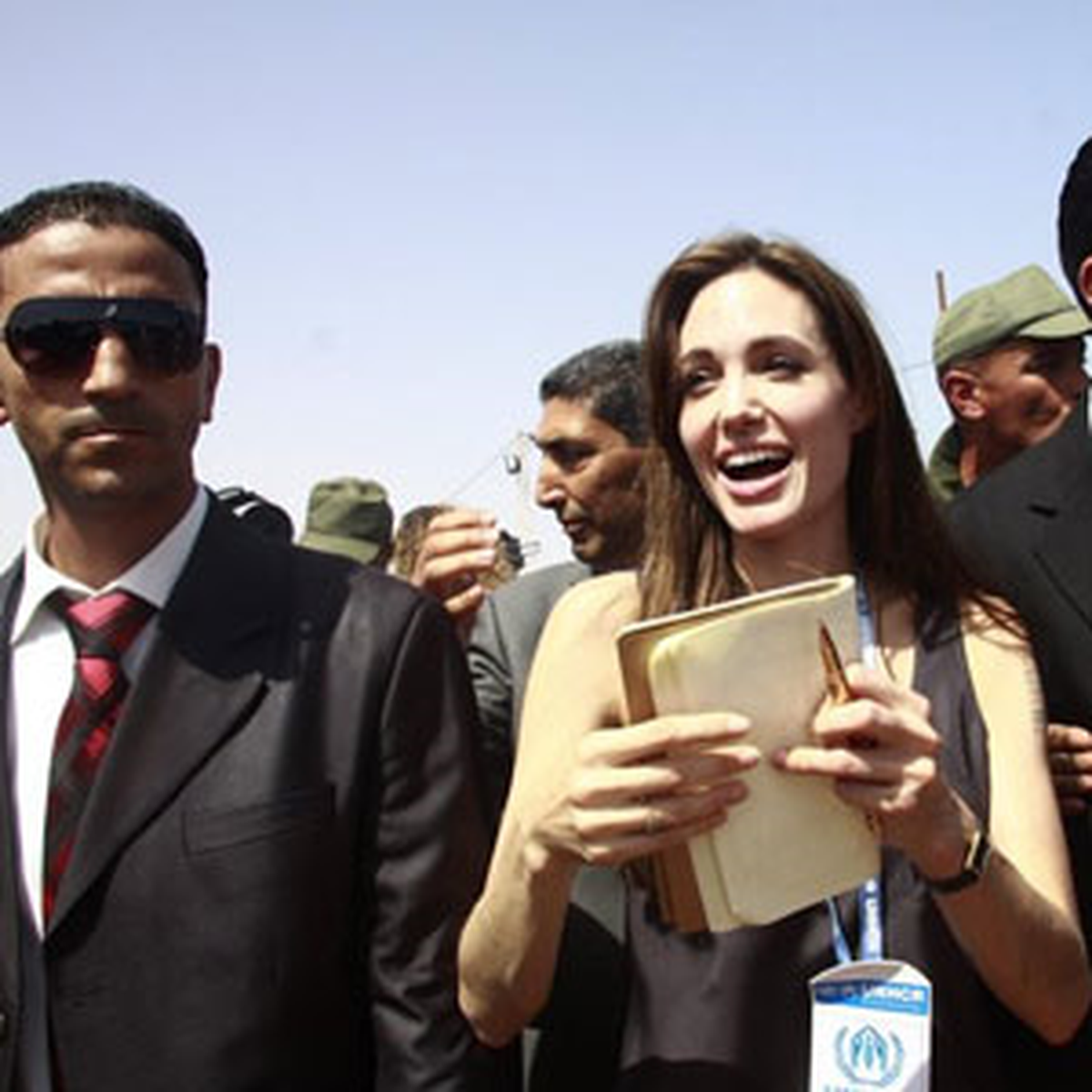 Angelina Jolie Libya'da