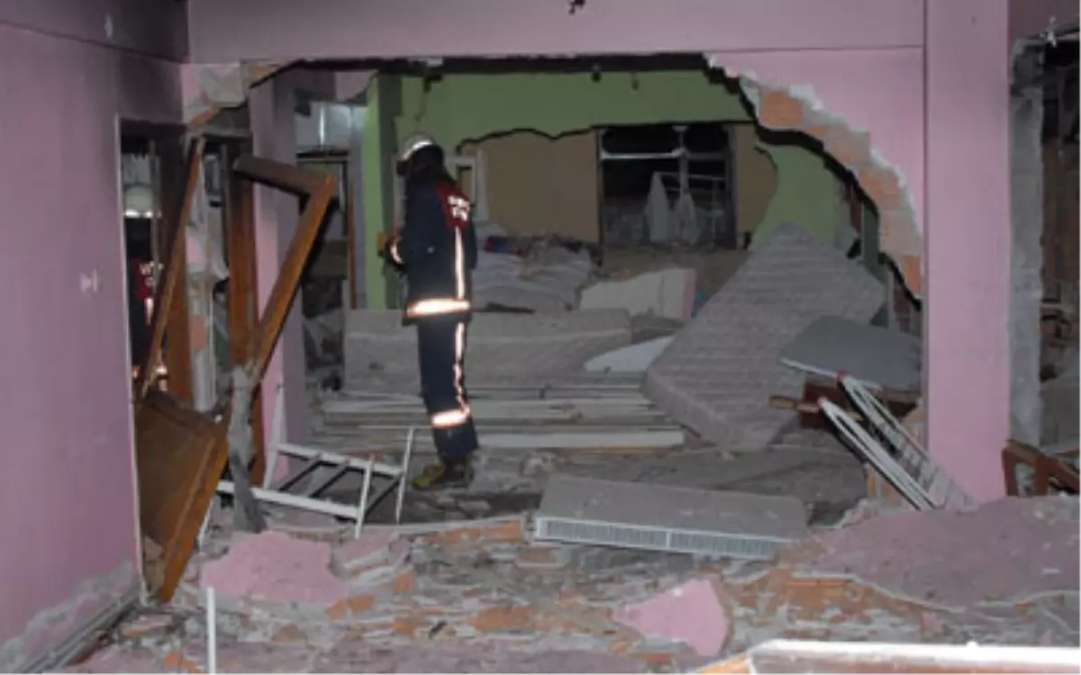 İstanbul'da Patlama: 1 Ölü 1 Yaralı