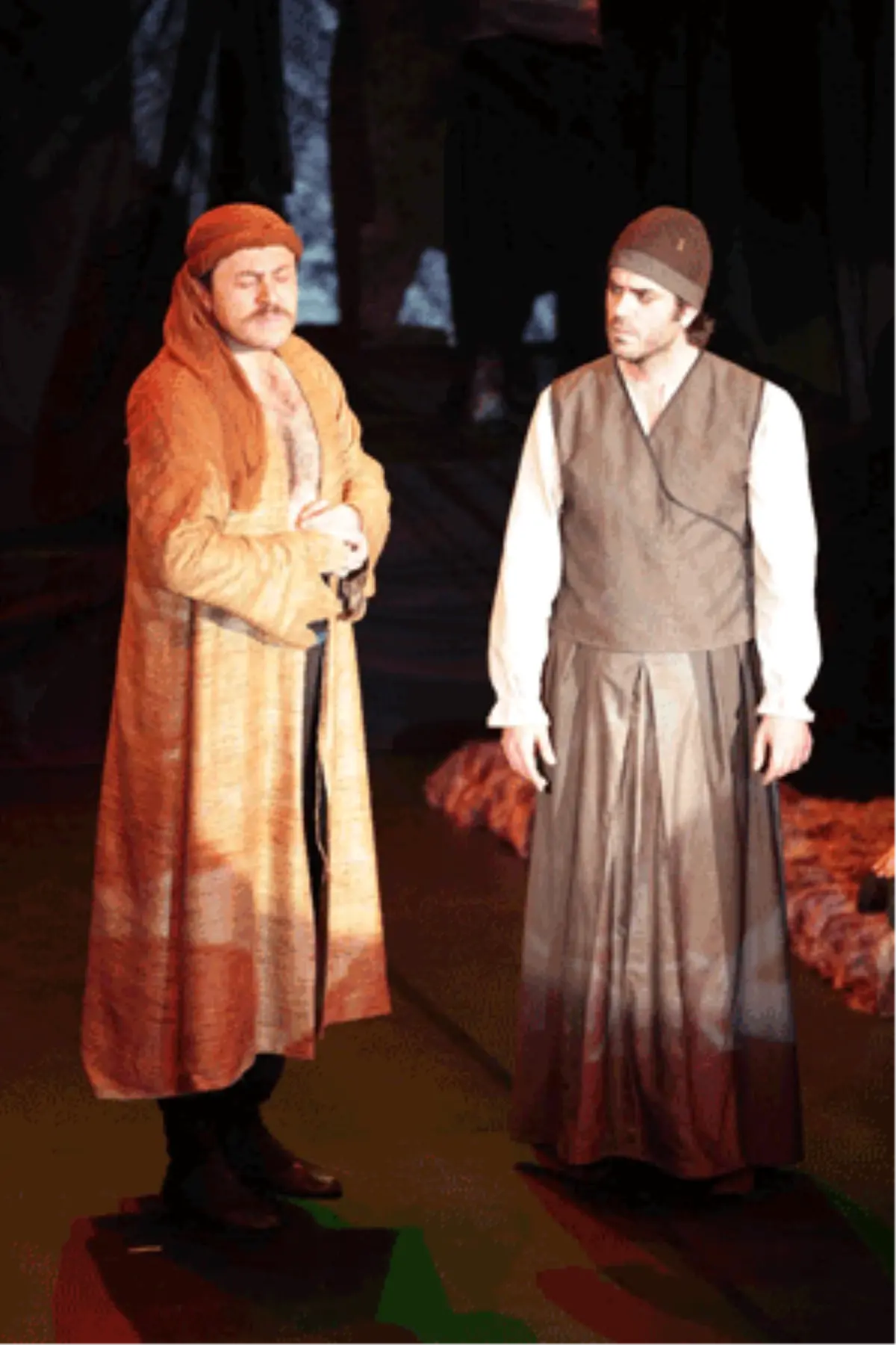 "Şems!.. Unutma!.." Kenter Tiyatrosu\'nda!