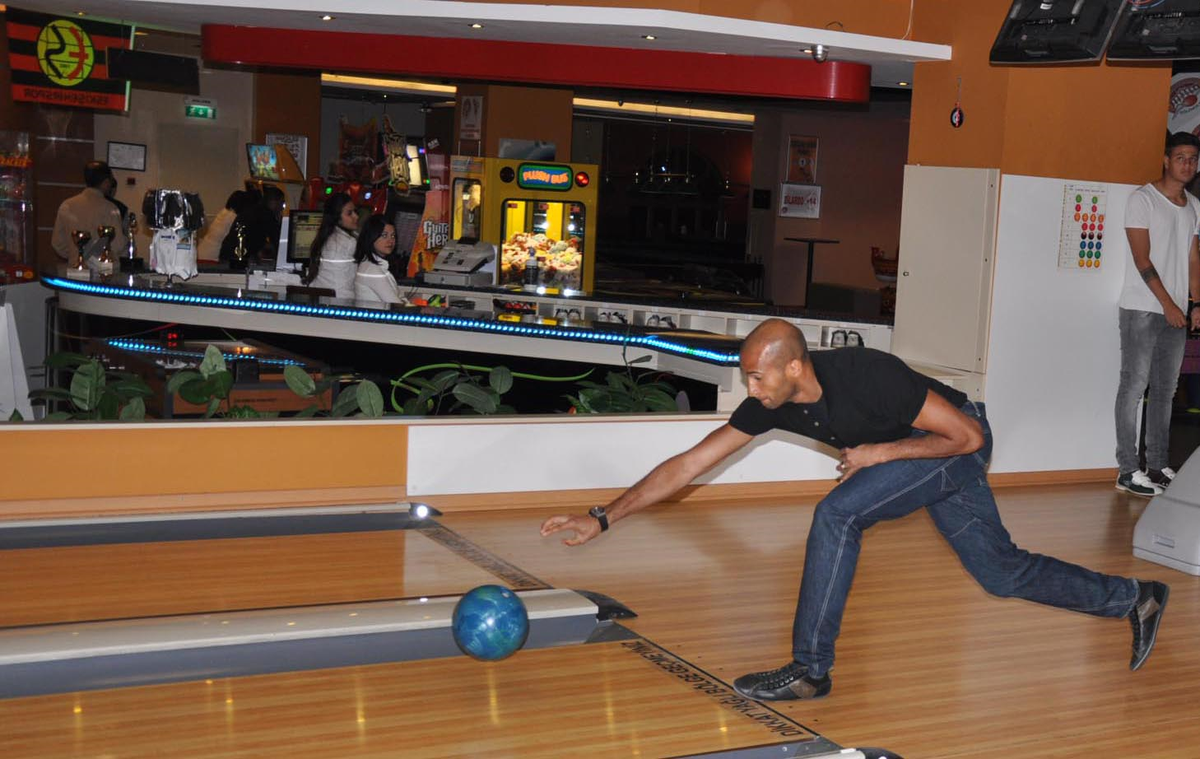 Eskişehirsporlu Futbolcular Hünerlerini Bu Kez Bowlingde Gösterdiler