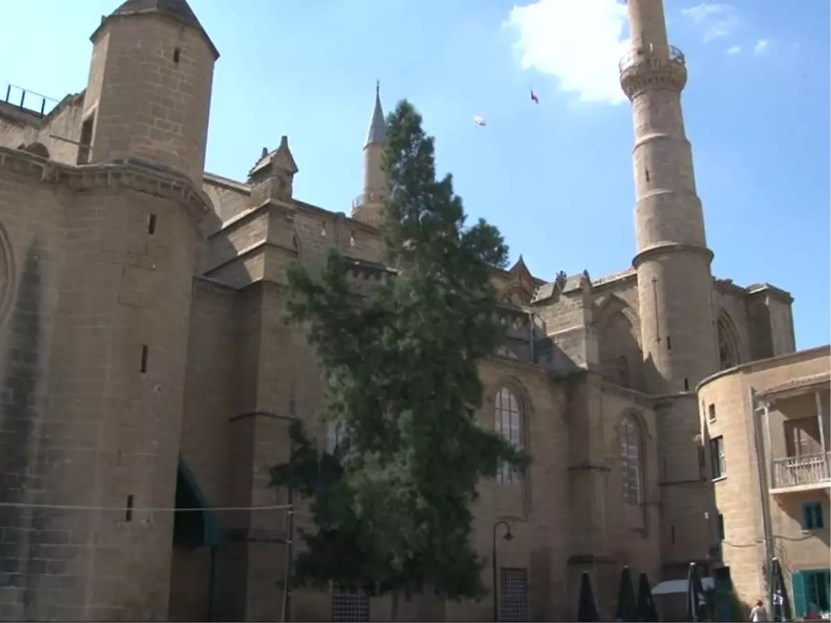 Başbakan Erdoğan\'ın Annesi Adına KKTC\'de Mevlit Okutuldu