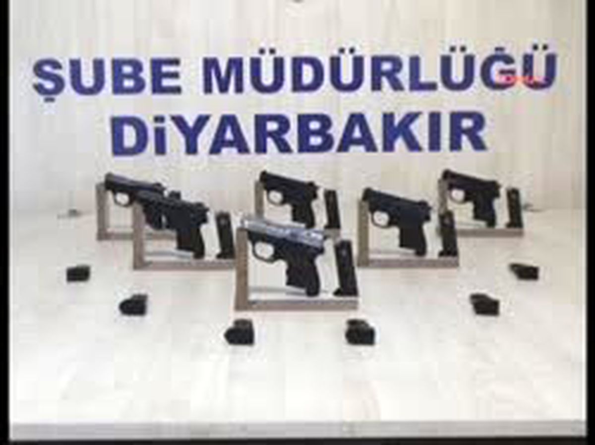Diyarbakır'da Sıg Sauer'un Sahtesini Yaparak Pazarladılar