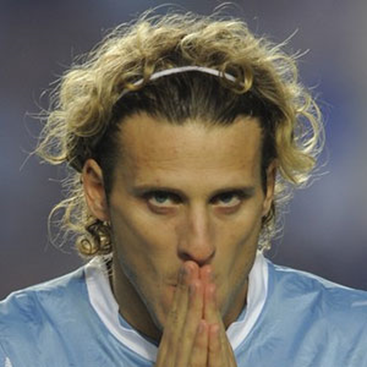 Forlan Bir Ay Forma Giyemeyecek