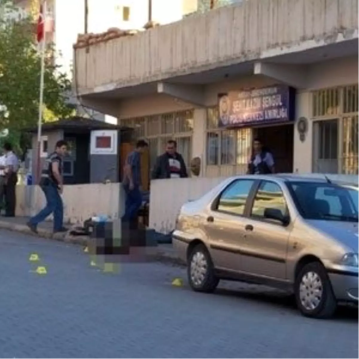 İskenderun\'daki Polis Merkezine Silahlı Saldırı