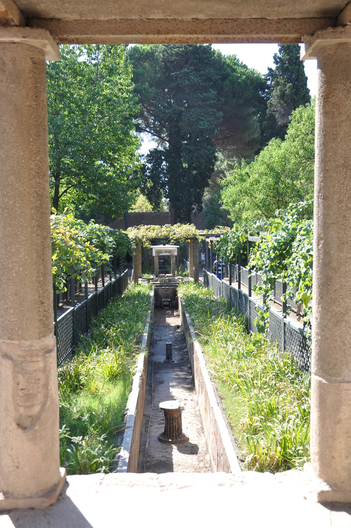 Pompei: Vezüv'ün Gölgesine İnat Ayakta