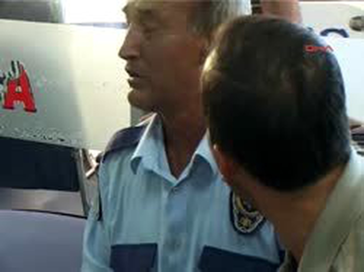 Vali Lekesiz Yaralı Polisleri Ziyaret Etti ' İskenderun'da Karakola Saldırı: 1 Polis Şehit, 3 Polis Yaralı, 1 Terörist Ölü' Haberine Ek