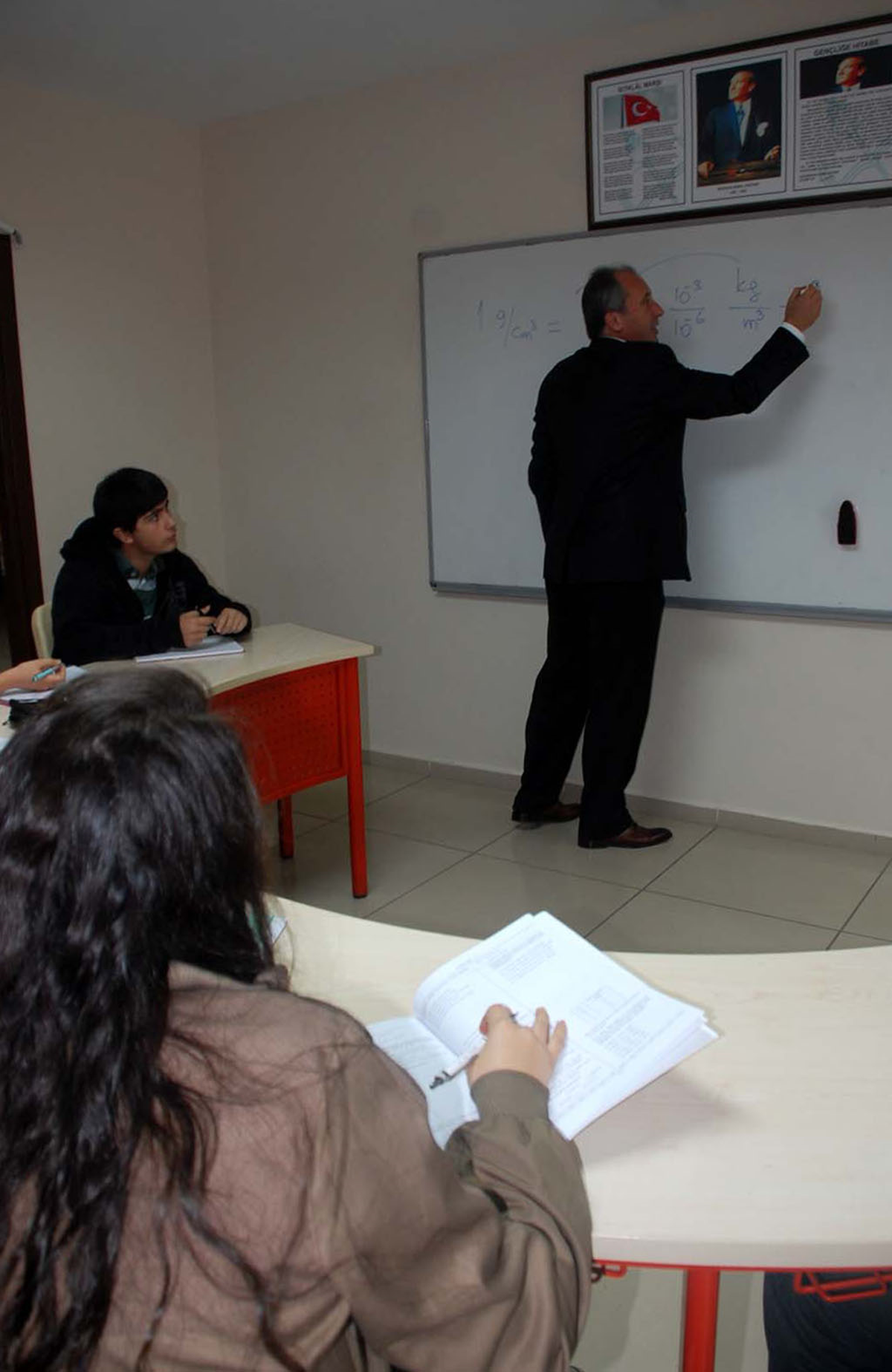 CHP\'li İnce\'den, Arınç\'a Sert Çıkış