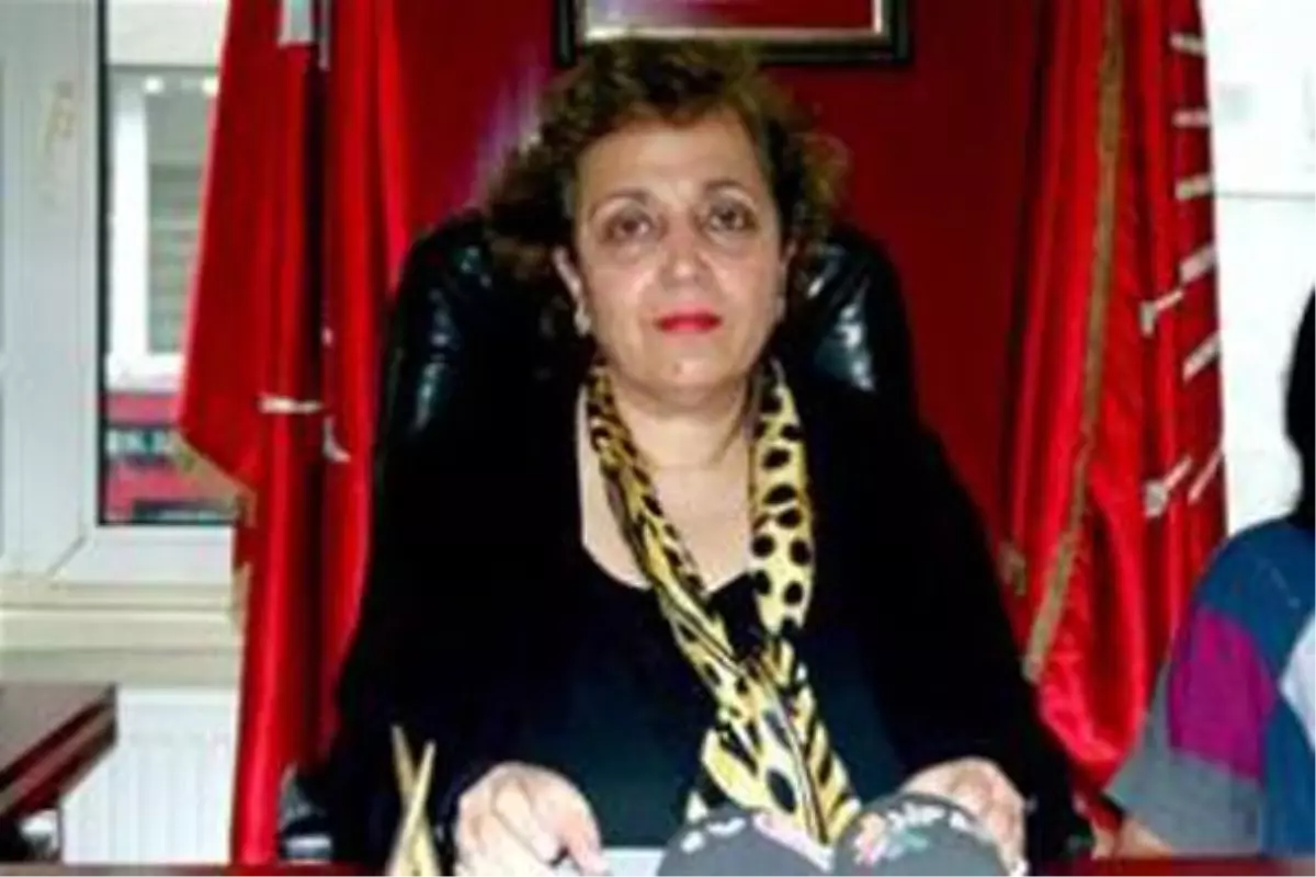 Kazada Yaralanan CHP Kadın Kolları Başkanı Hastanede Öldü