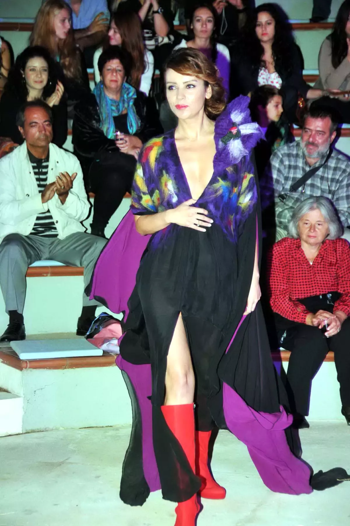 Bodrum\'da, \'sarı Yaz\' Defilesi