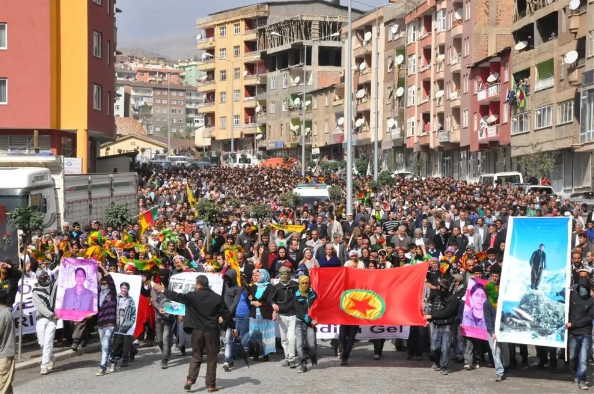 "Başbakan\'ın Yolu Ahmaklıktır"