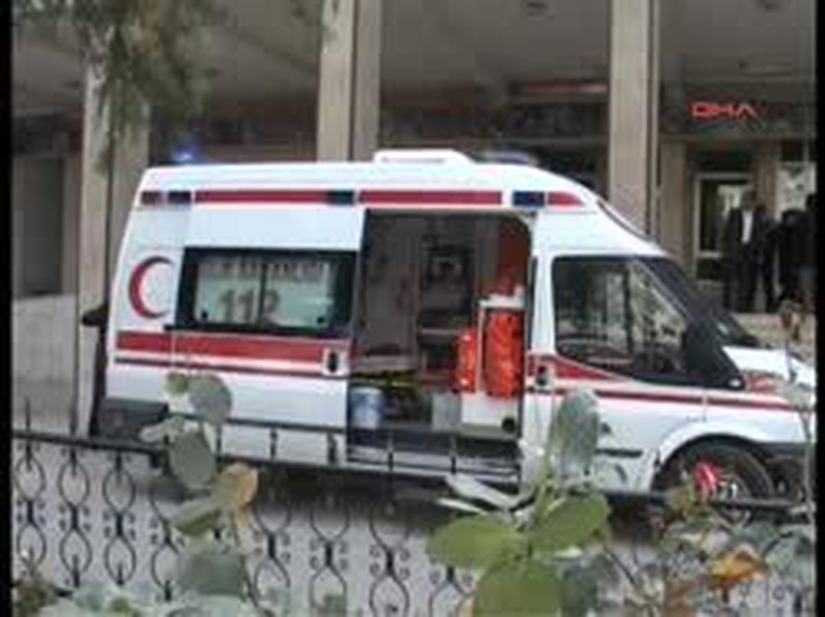 Adliyede Öğrenci Kavgası 5 Yaralı