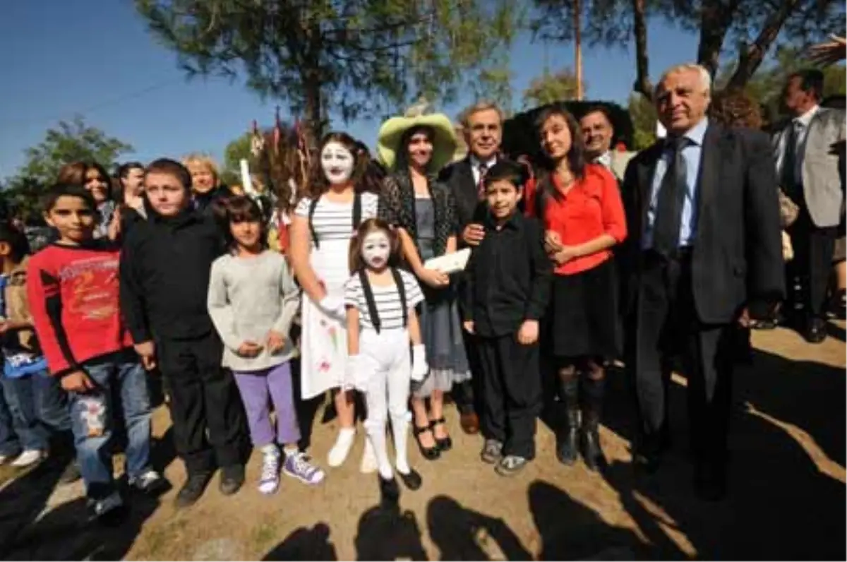 EÇEV\'den Renkli Açılış