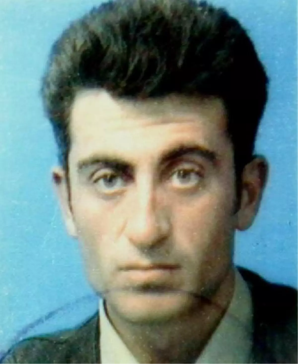 Eşi ve Kayınpederini Öldürdü