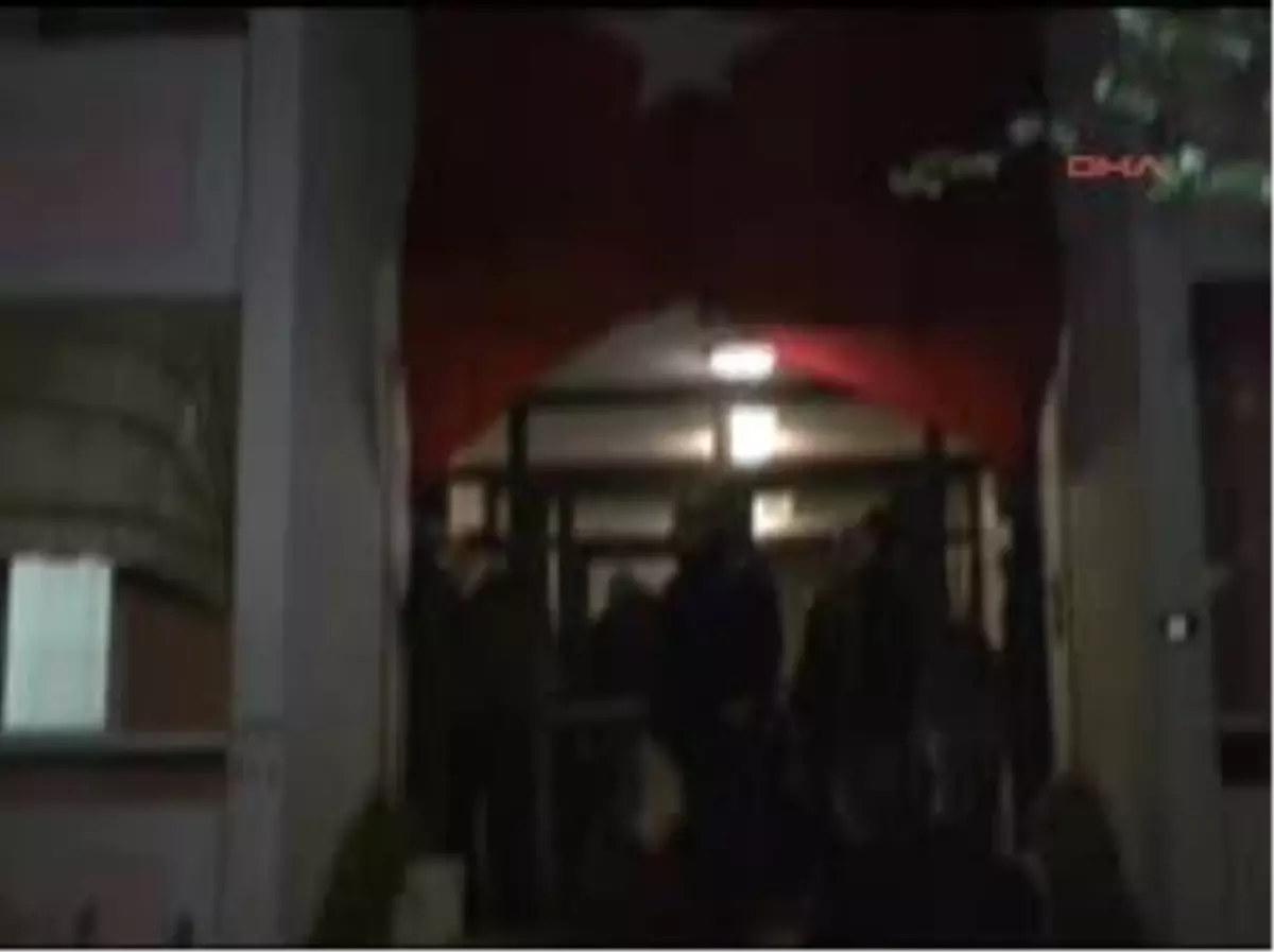 Kocaeli Ek Şehit Polis Bir Hafta Önce Düğün Salonunu Tutmuş Kocaeli\'ndeki Şehit Polisin Baba Ocağına Ateş Düştü