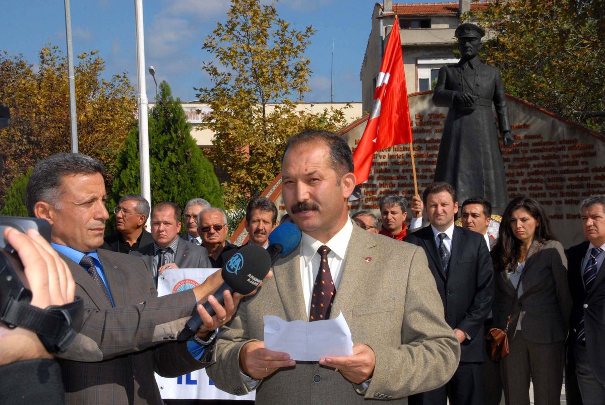 Eğitim-İş'ten Teröre Lanet