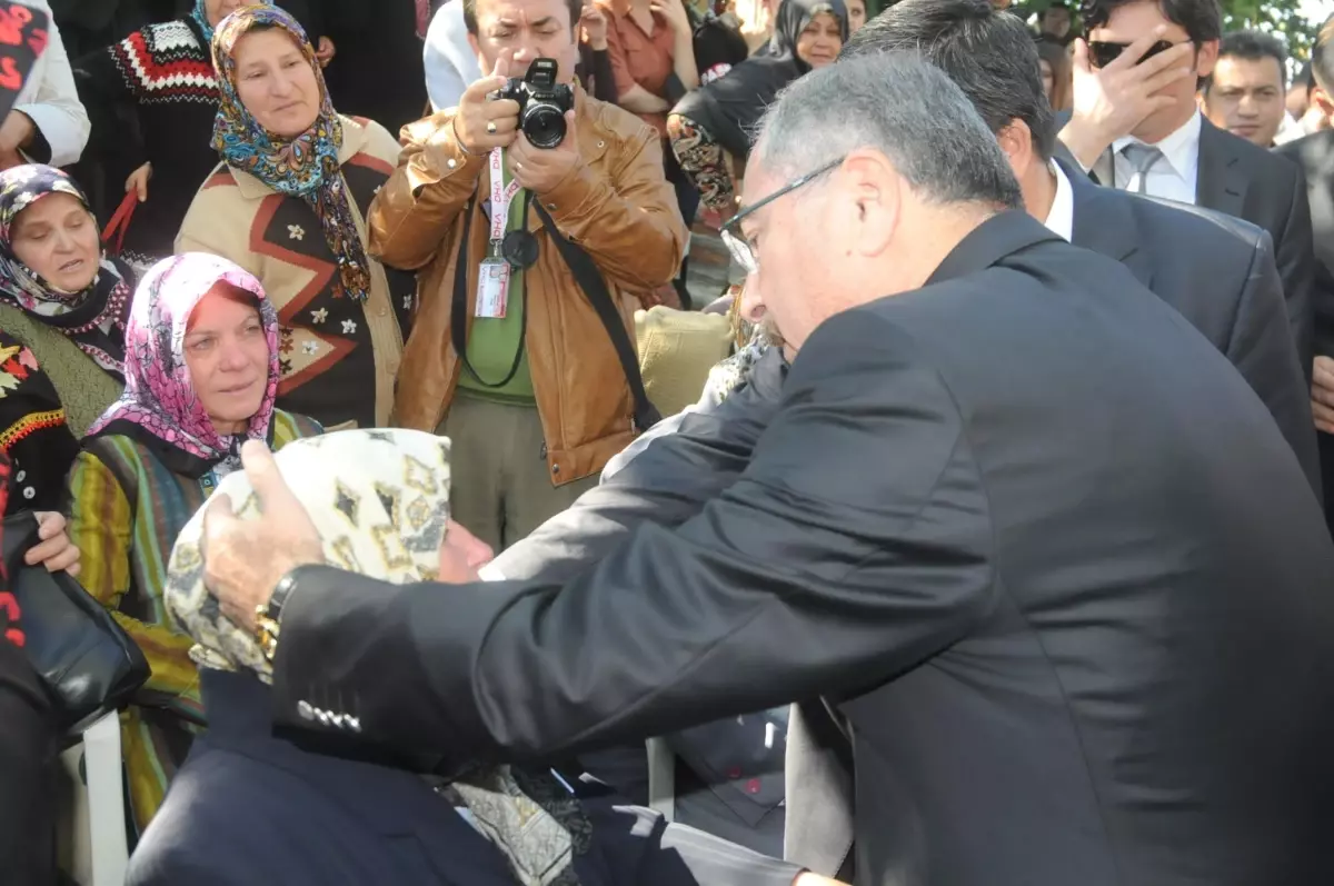 Liselilerden Şehit Erin Babasına; \'fedai Ağabey Ufukların Geldi\'