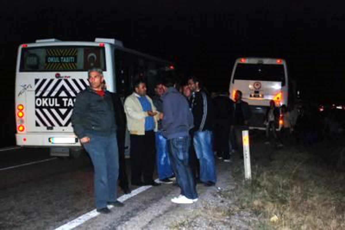 Şehit Eri Yalvaç'ta 5 Bin Kişi Son Yolculuğuna Uğurladı (2)