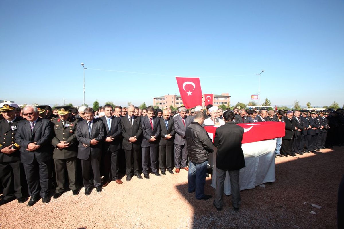 Şehit Polis Volkan Sabaz Toprağa Verildi